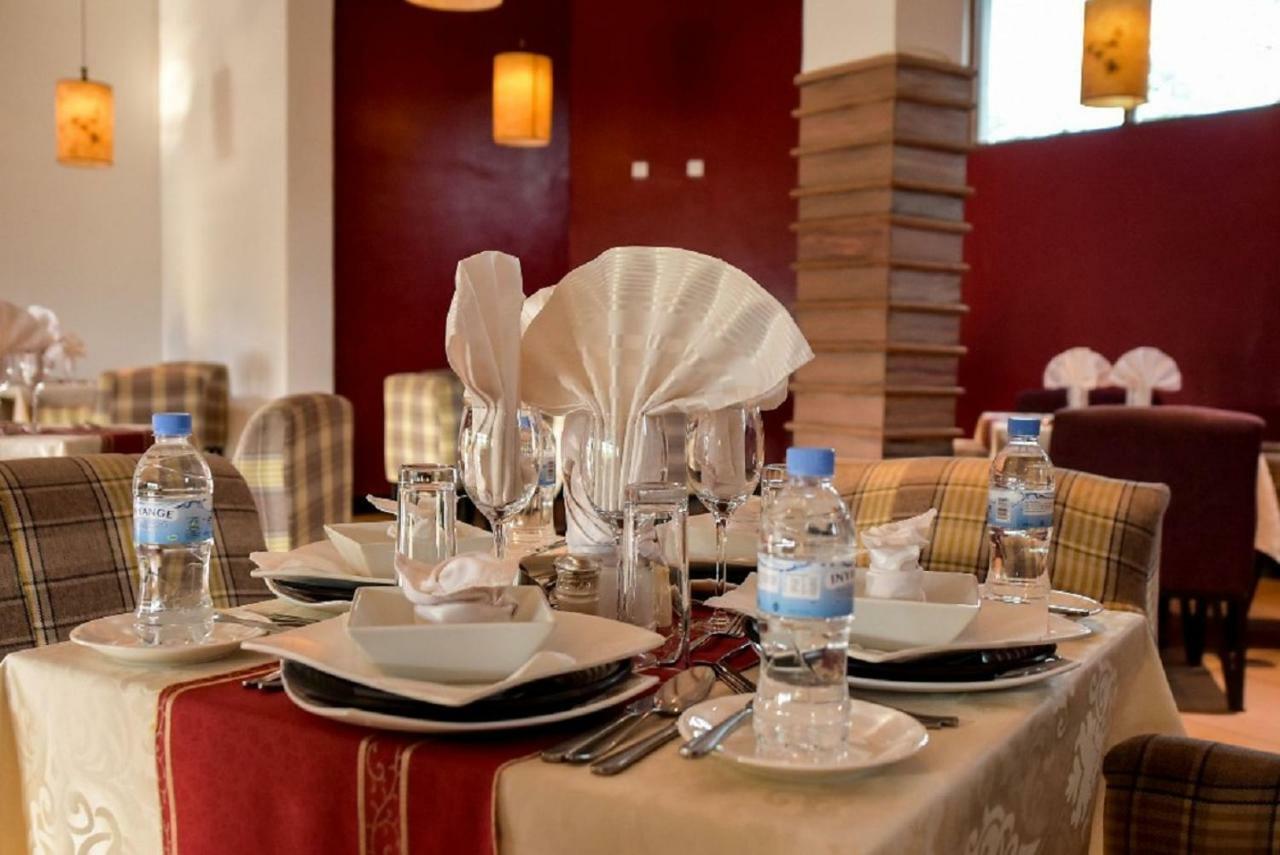 Orient Park Hotel Кигали Екстериор снимка