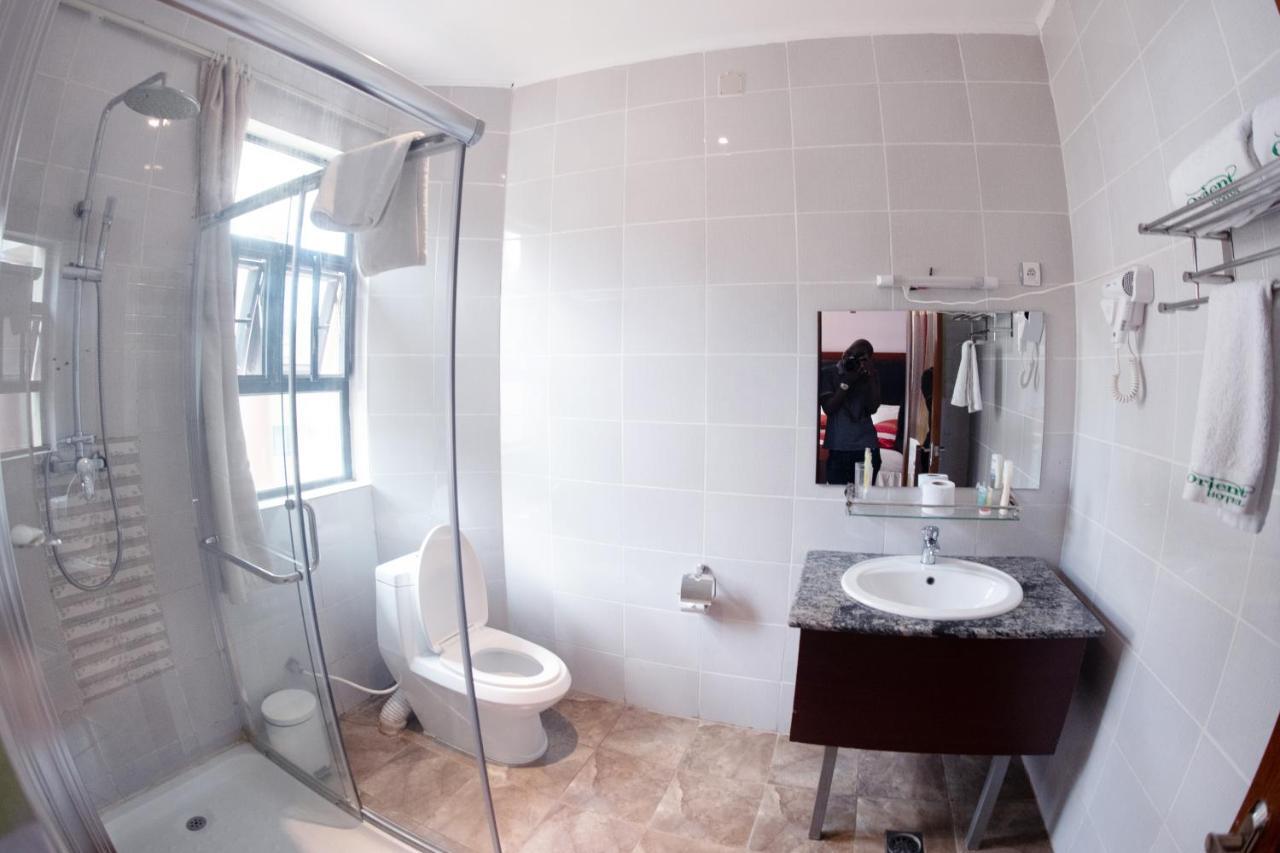 Orient Park Hotel Кигали Екстериор снимка